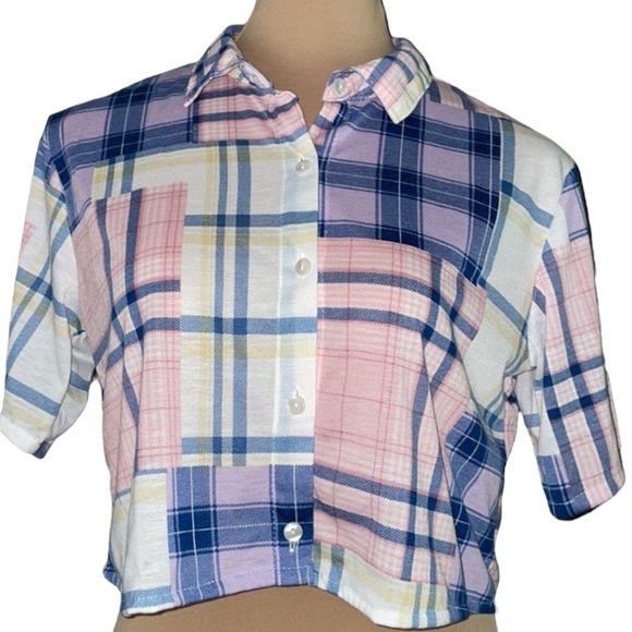 Passport Tops - Passport cropped patchwork top size small short sleeve button down shirt NWT/